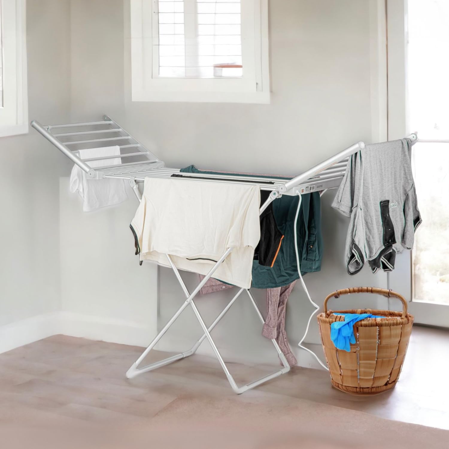 Geepas electric clothes dryer gdr63059