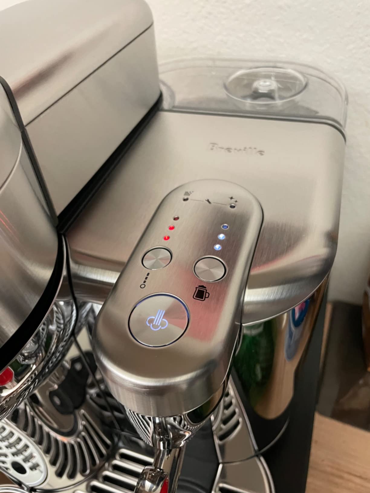  Nespresso breville vertuo creatista