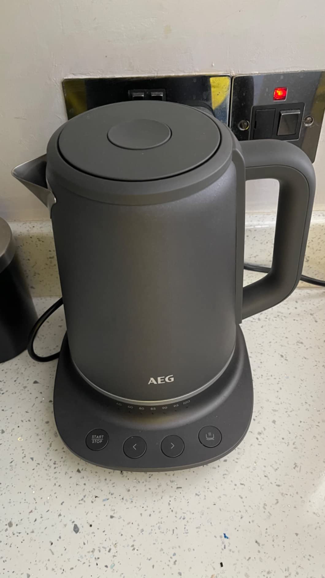  AEG digital kettle k7-1-6bp