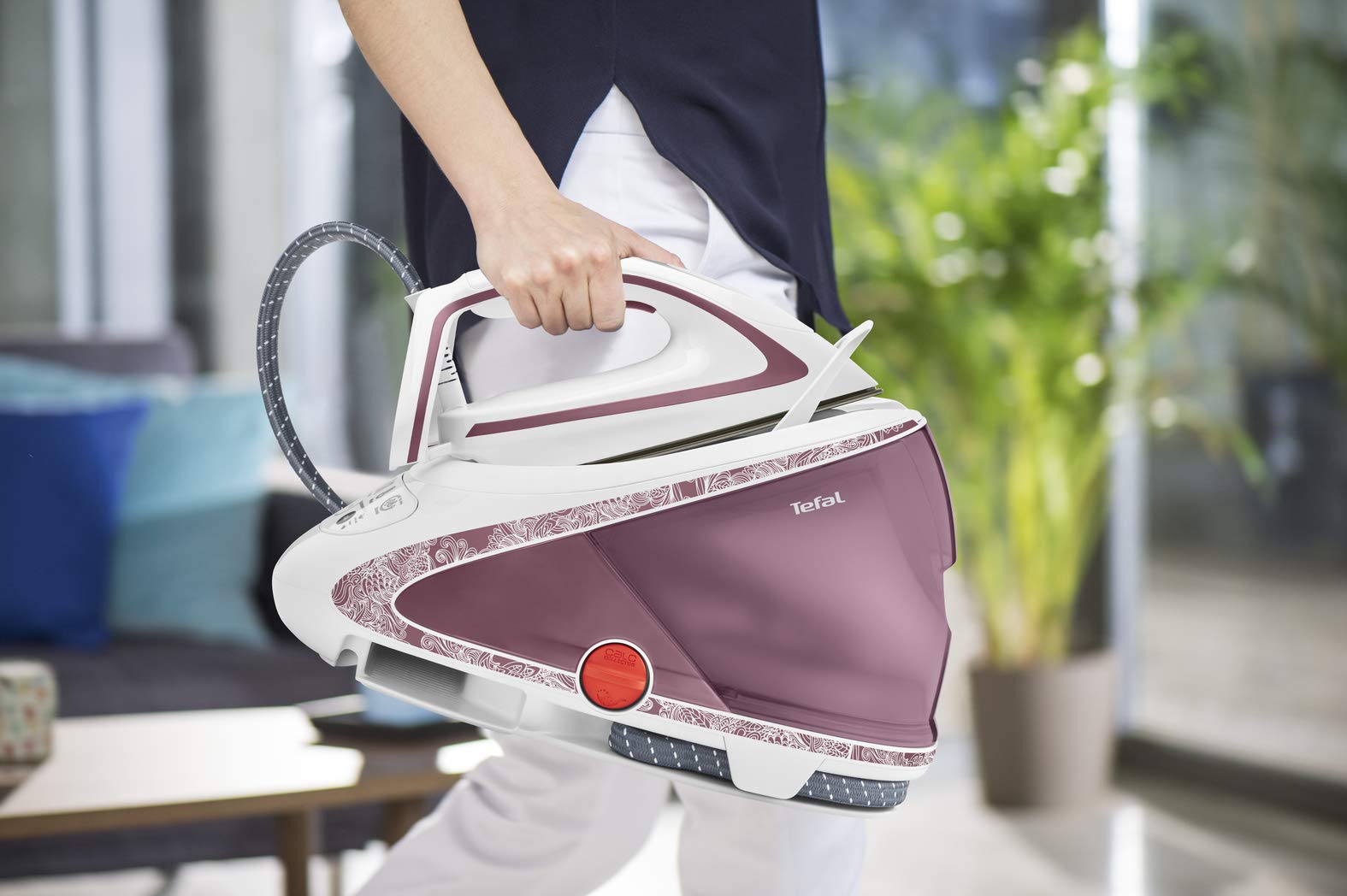  خرید اتو مخزن دار تفال فرانسه مدل gv9560 با کفی durillium airglide