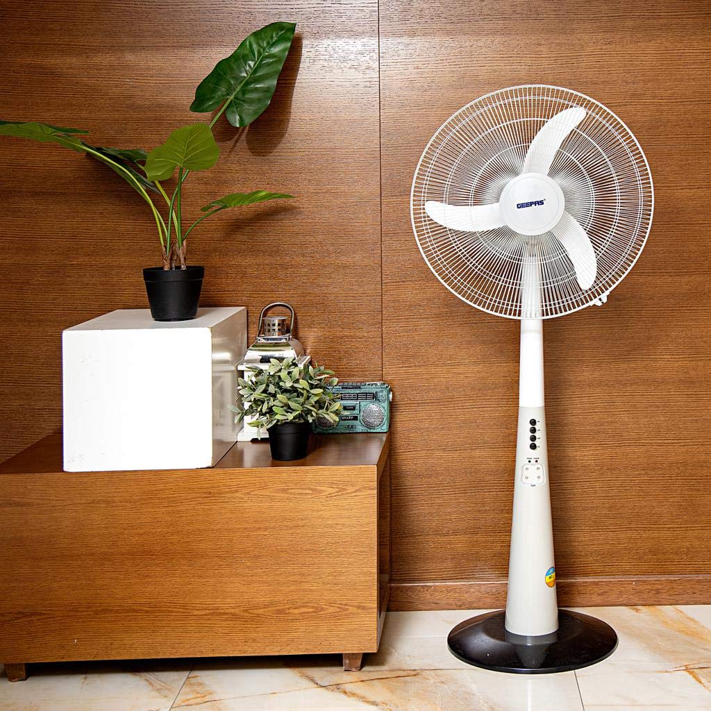  Geepas rechargeable fan GF9385