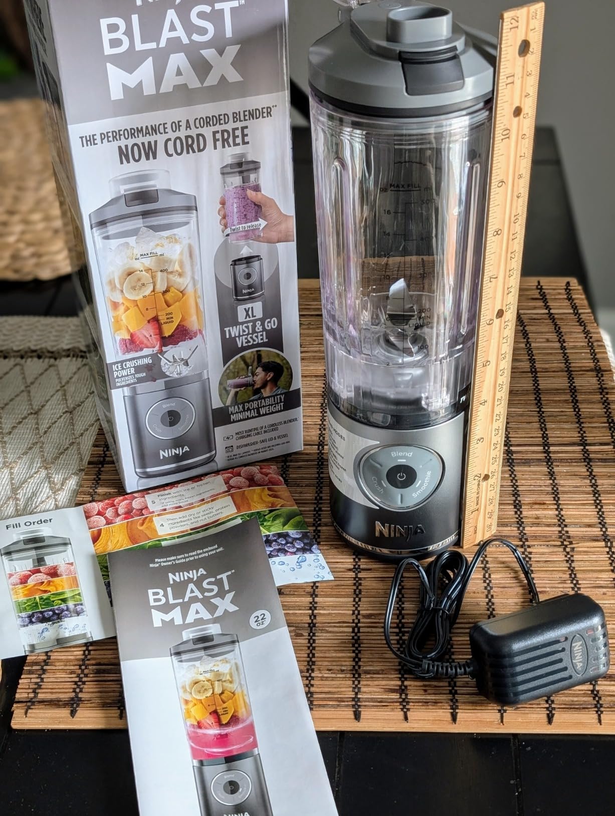  Ninja bc251 portable blender blast max