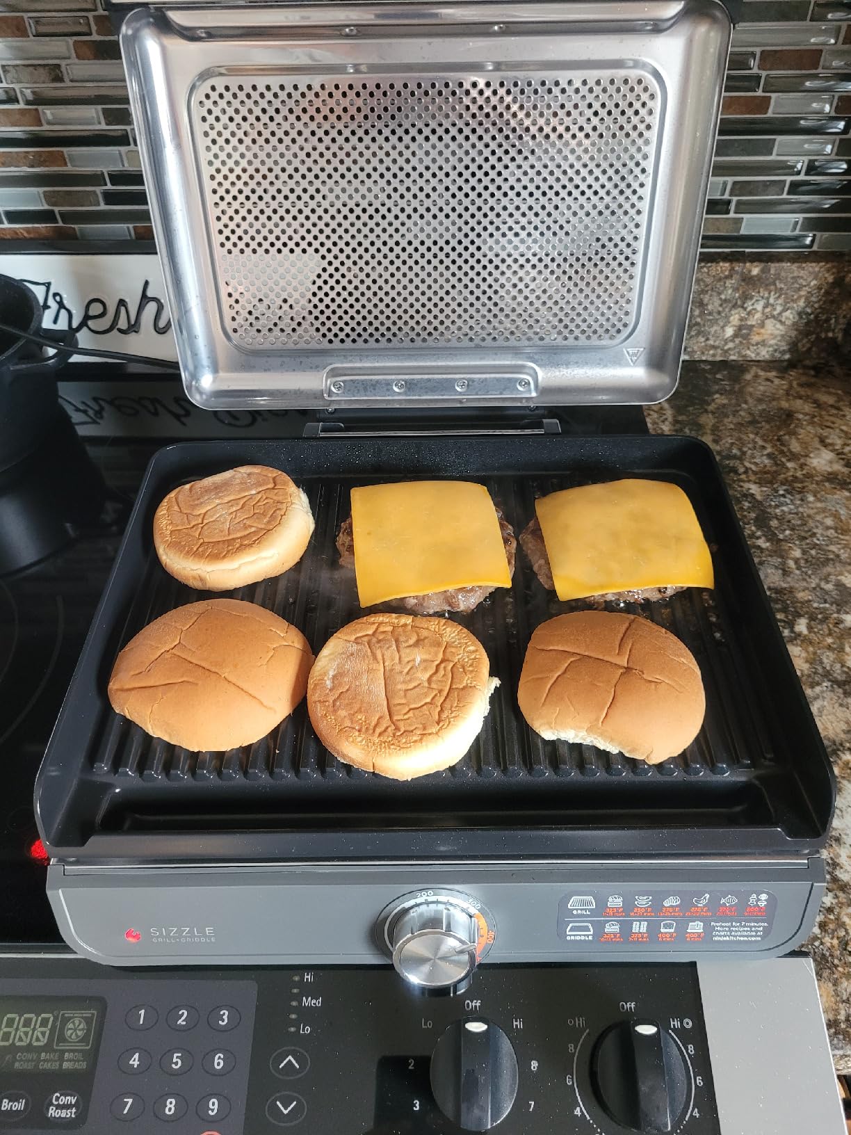  Ninja sizzle grill and griddle gr101