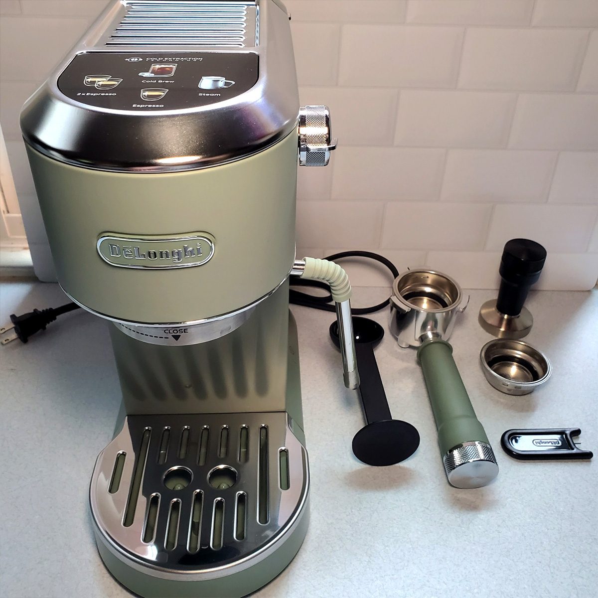  Delonghi espresso maker ec890