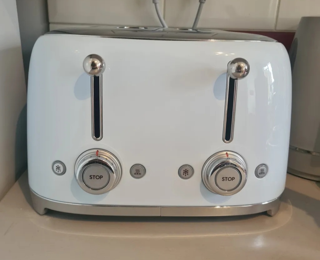  Smeg toaster 4slice tsf03